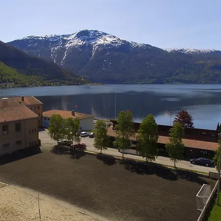 Albergue Sogndal Bed & Breakfast