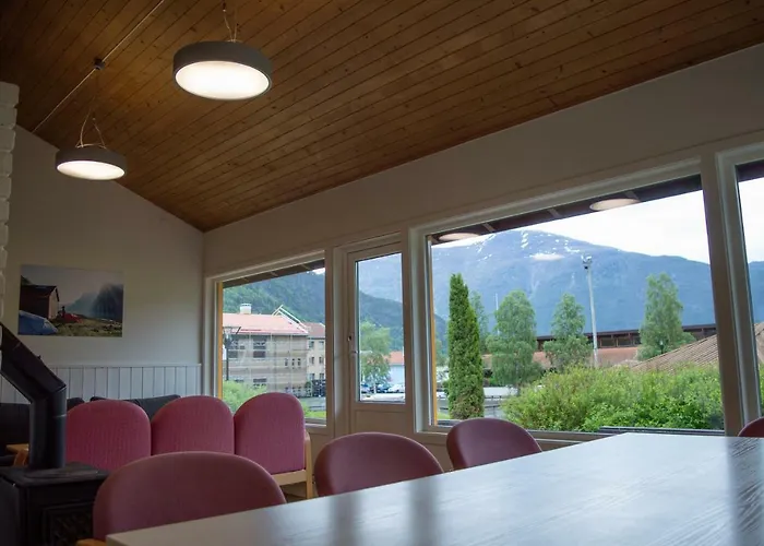 Sogndal Bed & Breakfast *